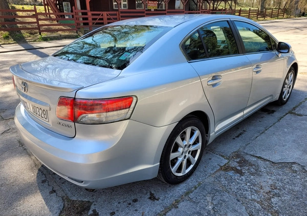 Toyota Avensis cena 20400 przebieg: 126000, rok produkcji 2009 z Czarnków małe 46
